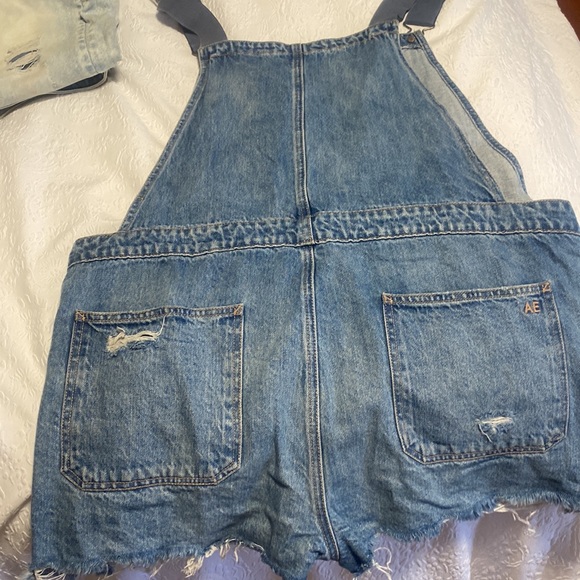 American eagle gold, short, overalls, size extra large - Picture 2 of 2